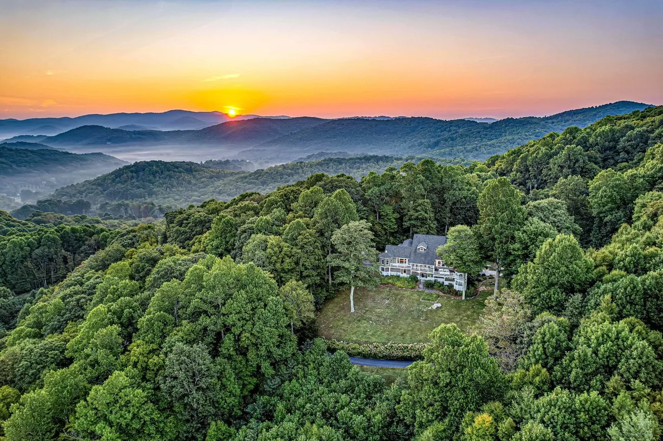 Hemingway Estates