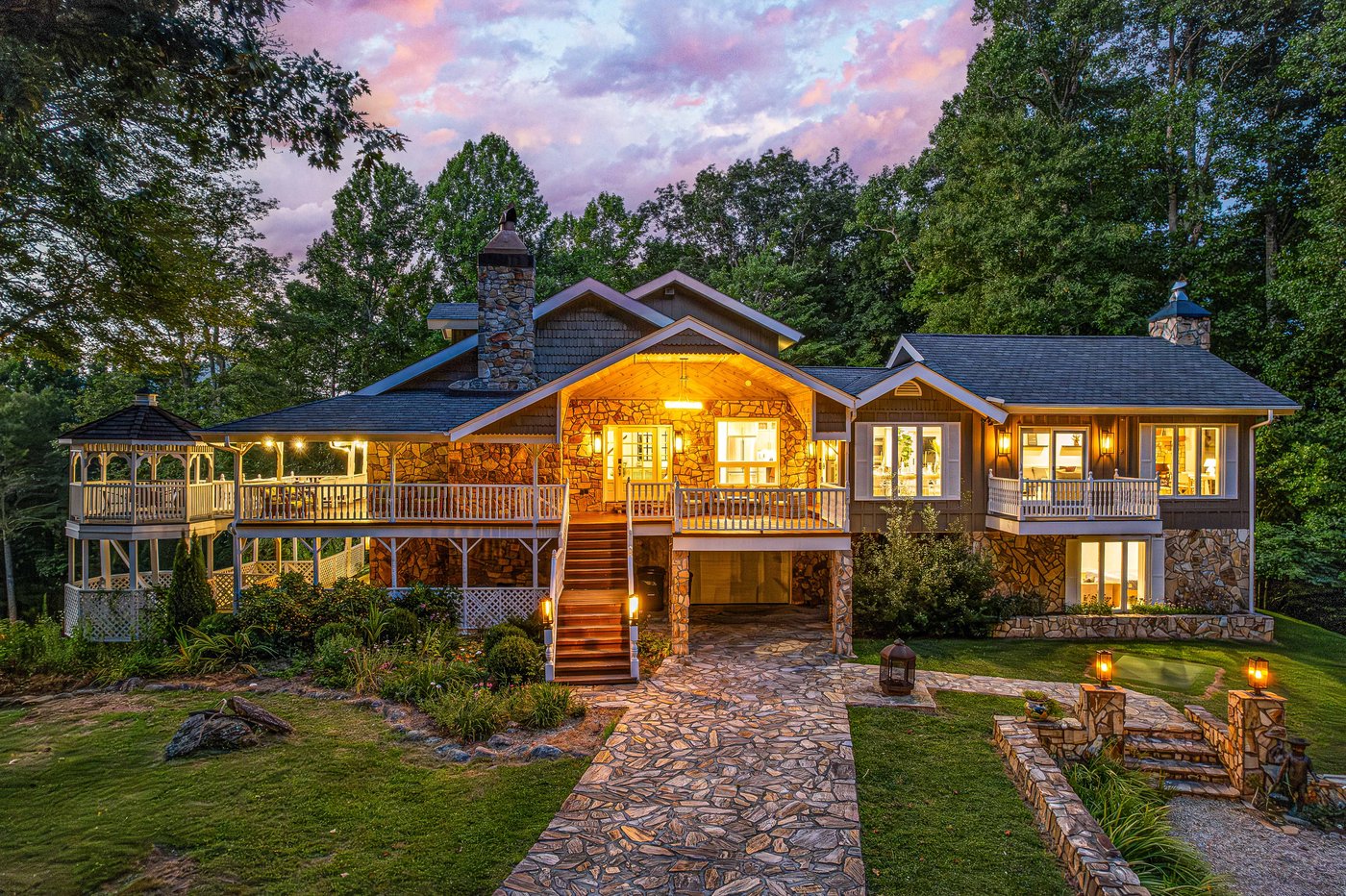 Hemingway Estates at Twilight