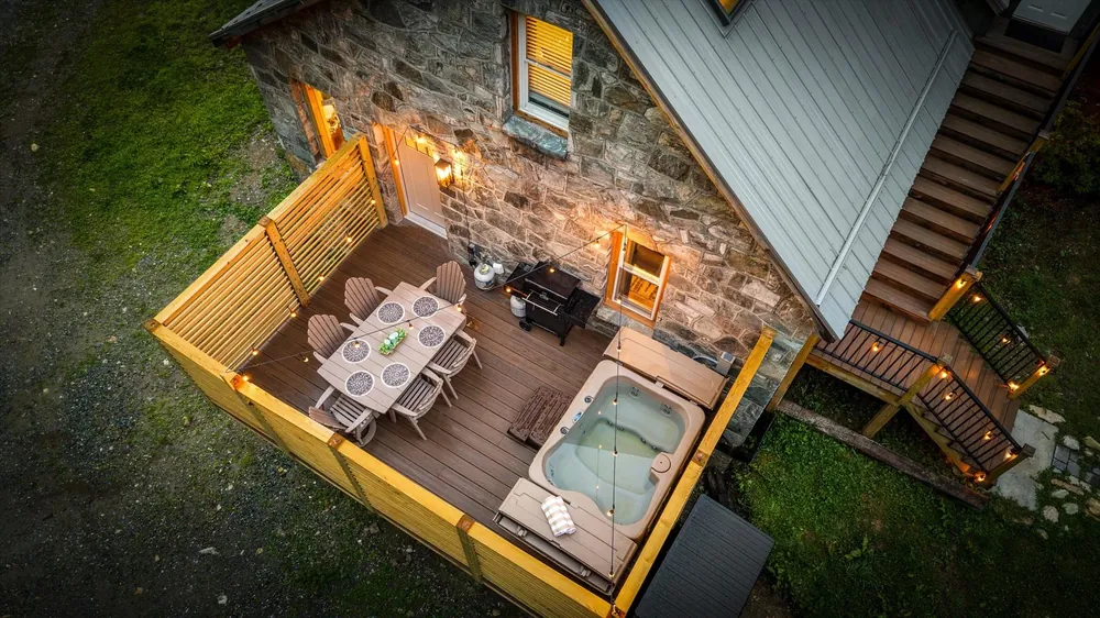 Stonehouse Suites — The Banner Elk Collection
